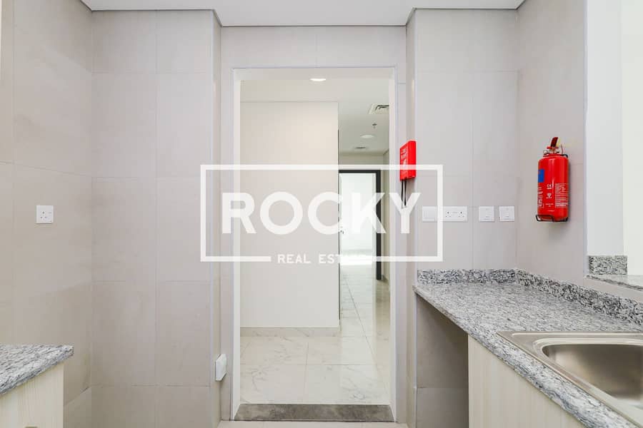 6 JVC - AAA Residence  (5 of 34). jpg