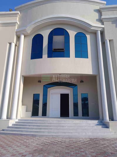 For sale new villa, corner two Street, ready to move, in Sharjah, Al Yash area