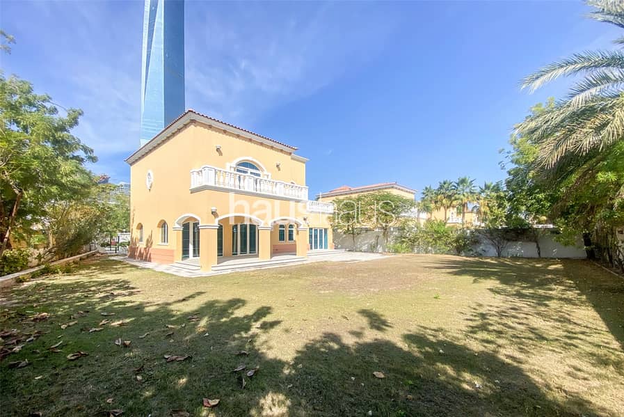 Upgraded | Corner Plot | Vacant Now Upgraded | Corner Plot | Vacant Now