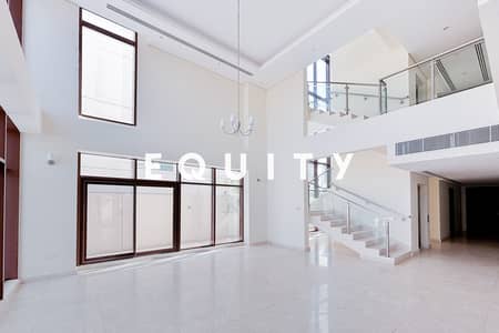 Upgraded Unit | 6 Ensuite Bedroom | Available