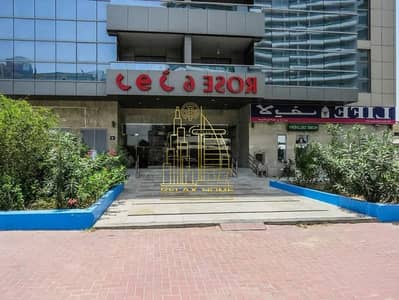 Gym Swimming Pool Balcony Close to Mashreq Metro Station