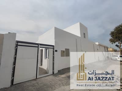 4 Bedroom Villa for Rent in Al Sabkha, Sharjah - WhatsApp Image 2025-01-02 at 11.22. 15 AM. jpeg