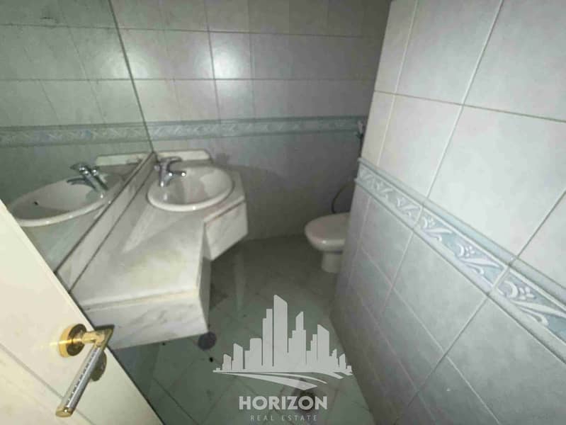 18 NRBJ9VlPOLZgqp57C5Y0YuVN5O7z9lr7yjQ5GriO