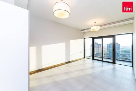 Studio for Rent in Business Bay, Dubai - Spacious | Great Location | Nice Views