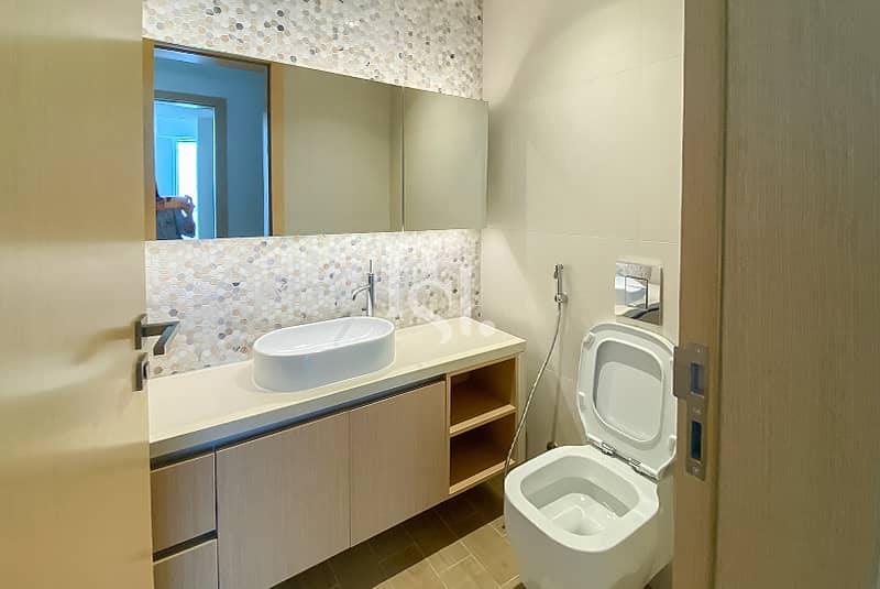 9 mayan-yas-island-abu-dhabi-bathroom. jpg