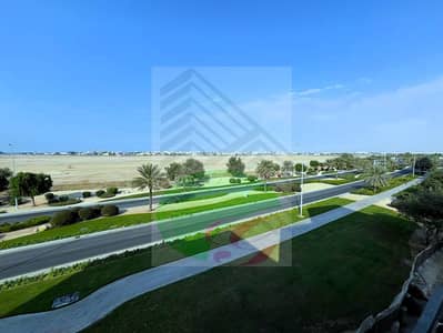 Your home away from the hustle and bustle, Front line Golf view with sparkling water