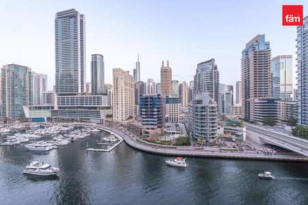 Shop for Rent in Dubai Marina, Dubai - Prestigious Retail Unit with High-end Amenities