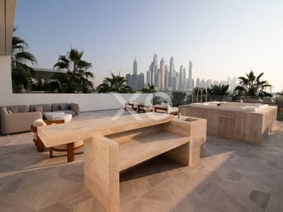 5 Bedroom Villa for Sale in Palm Jumeirah, Dubai - Breathtaking Views | Roof Terrace | Private Pool