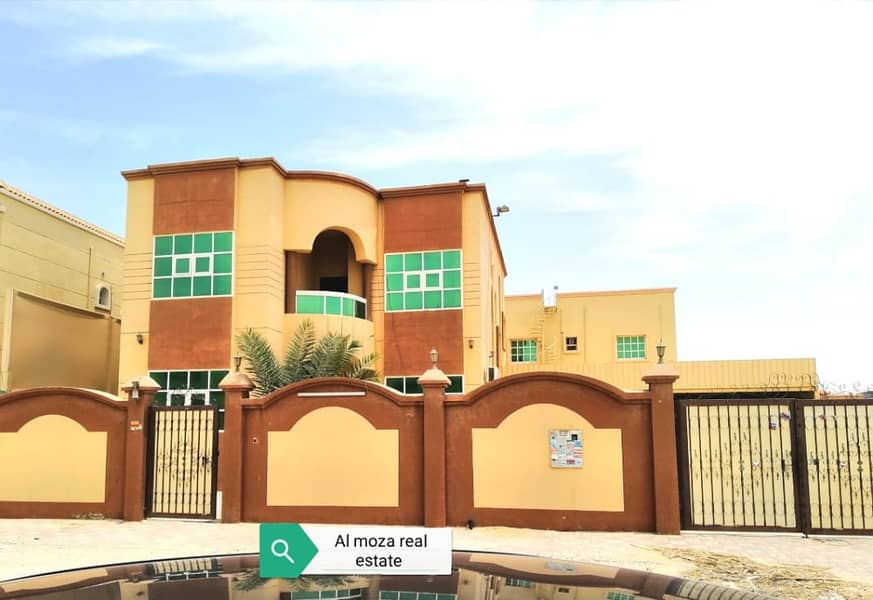 6500 SQFT Large Villa With Govt Electricity and Water With 5 Bedroom Villa For Sale