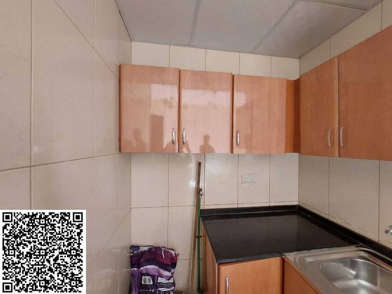 12 2aa62e75-0393-4790-ab48-e6f509de04d7. jpg