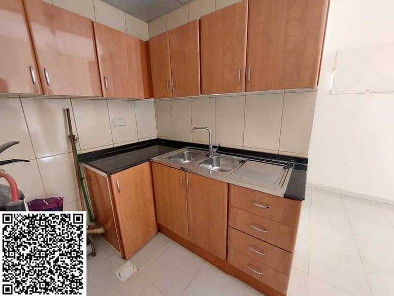 13 9d8201d3-bc56-410d-a84f-cef2b52ea073. jpg