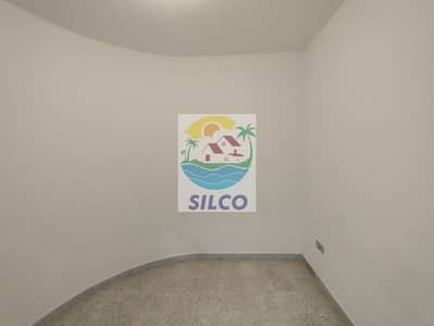 1 Bedroom Flat for Rent in Tourist Club Area (TCA), Abu Dhabi - Modern 1-Bedroom Flat with Central AC and Chiller-Free Living