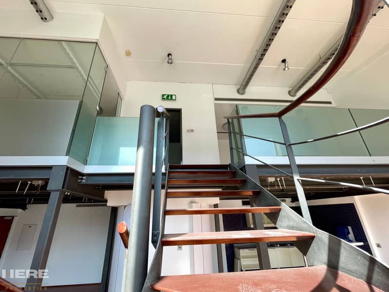 11 Duplex Loft Offices (44). jpg