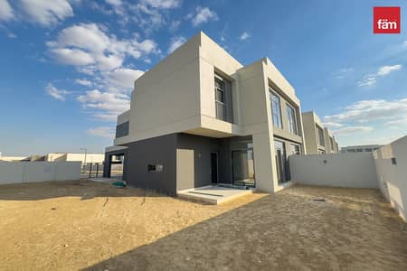 3 Bedroom Villa for Sale in Dubai South, Dubai - No Agent | Single Row | Brand New