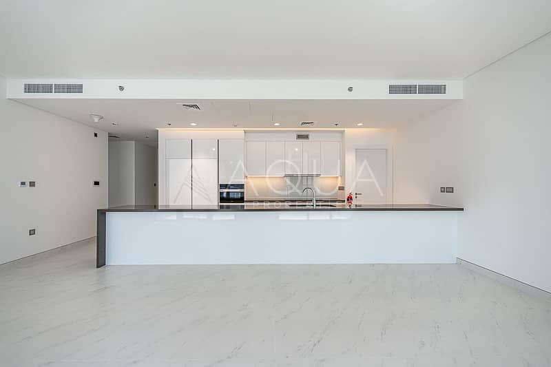 High Floor | Lagoon View | Managed Property High Floor | Lagoon View | Managed Property