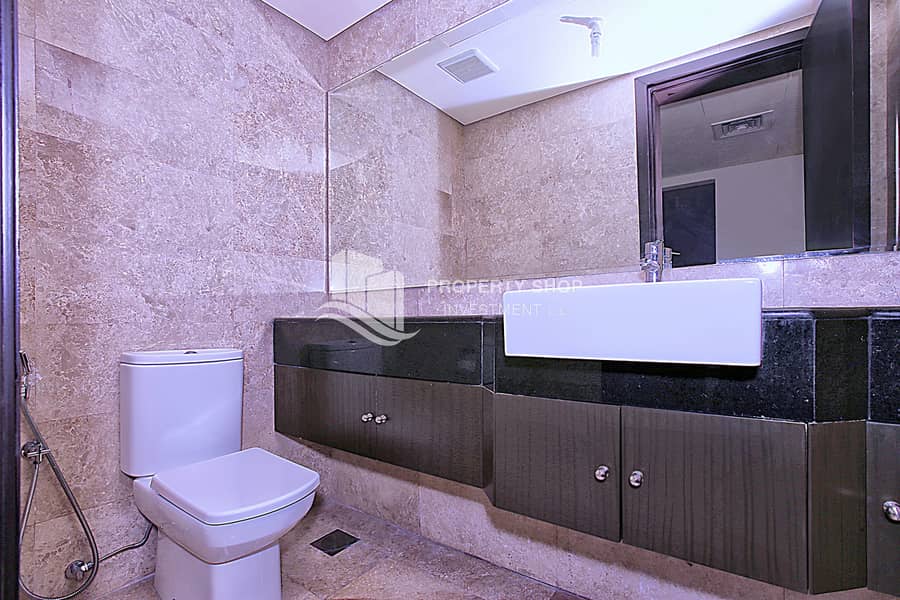 9 1-bedroom-apartment-al-reem-island-marina-square-ocean-terrace-powder-room. JPG