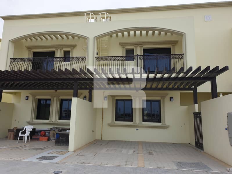 Elegant 3bhk | Maid room | Garden | Parking