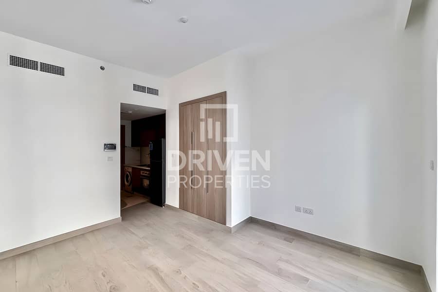 Best Offer | Bright Studio with Pool View Best Offer | Bright Studio with Pool View