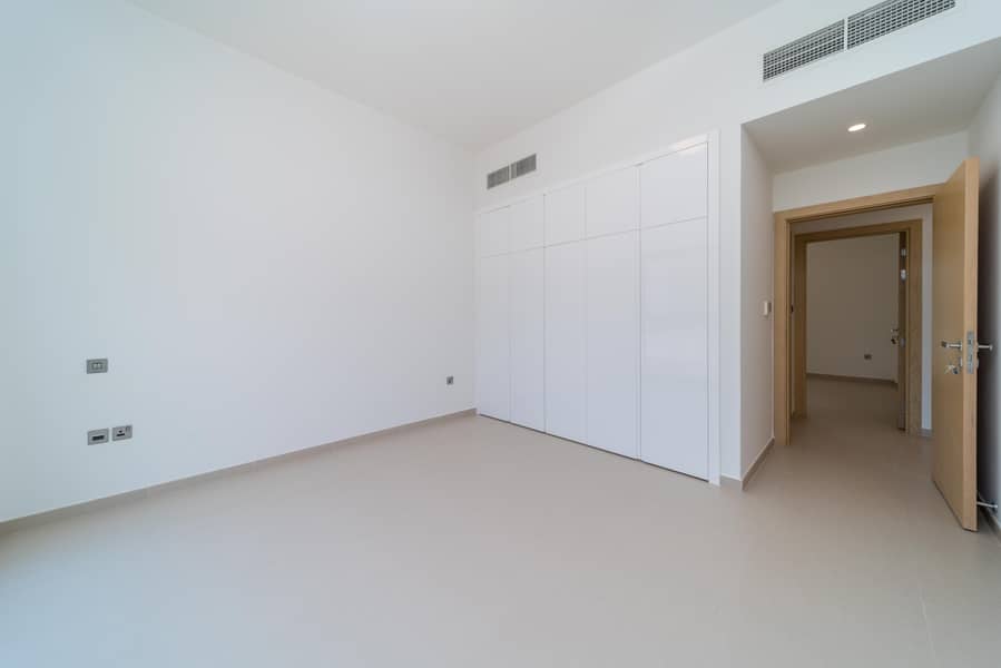 19 Al Barsha Villa 9349 _ 4 BR-33. jpg
