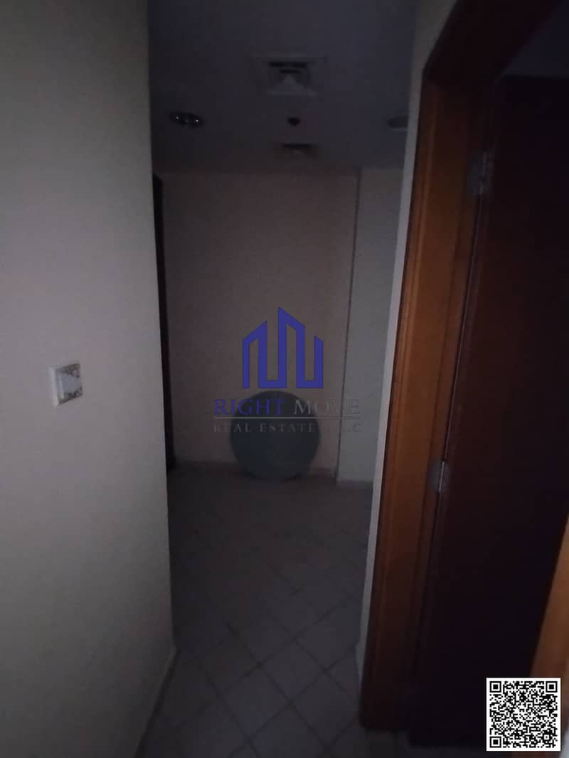 24 24. jpeg