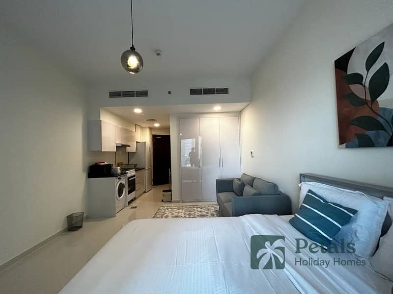 Stay in Style at Virdis – Your Perfect Short Stay at DAMAC Hills!