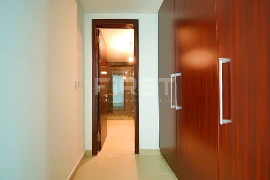 8 Internal Photo of 4 Bedroom Apartment in MAG 5 Marina Square Al Reem Island Abu Dhabi UAE (2). jpg