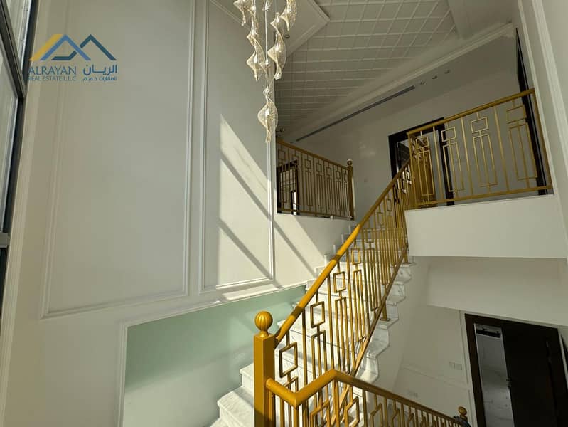 36 6f23a0a9-d5f4-42c8-bc9f-8644abdad580. jpg