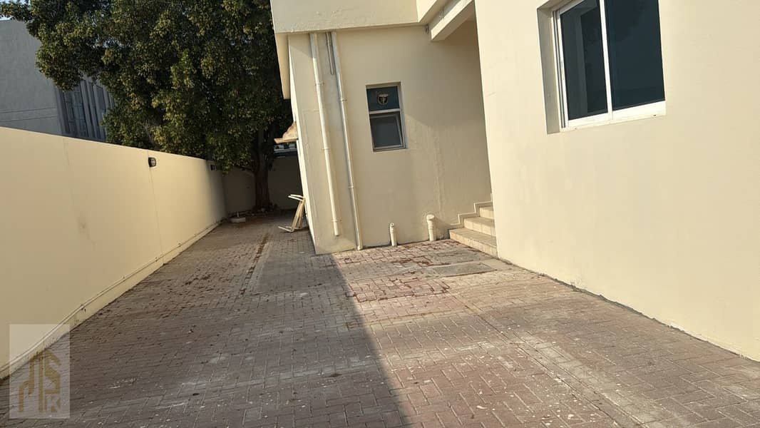 2 WhatsApp Image 2025-01-15 at 2.42. 43 PM (1). jpeg