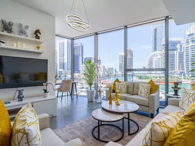 2 Bedroom Flat for Rent in Dubai Marina, Dubai - Living Room