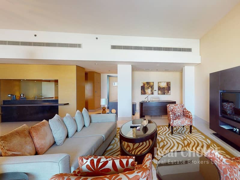 2 MEA AL JADDAF - 3BR - LIVING ROOM PHOTO 2. jpg