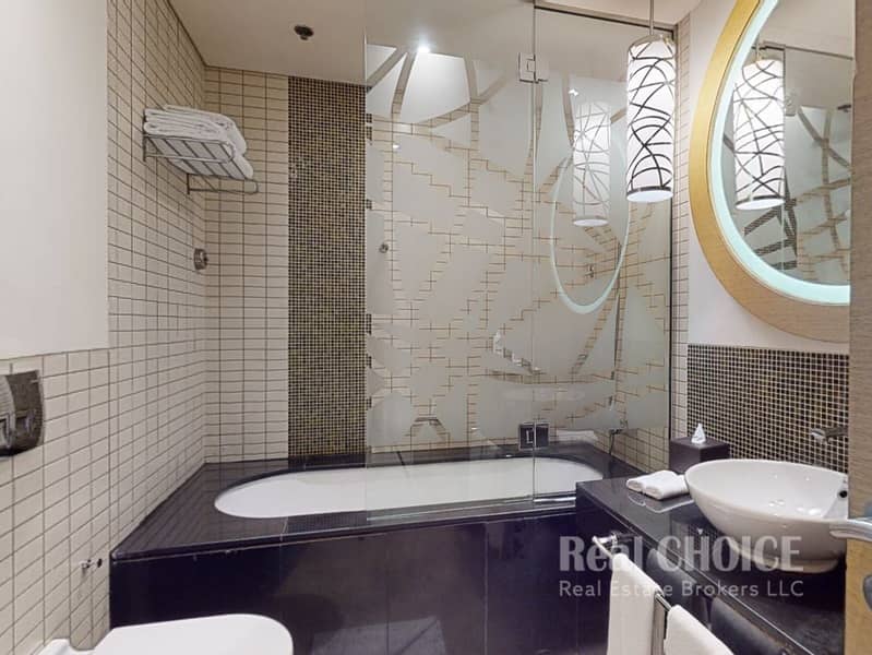 14 MEA AL JADDAF - 3BR - BATHROOM. jpg