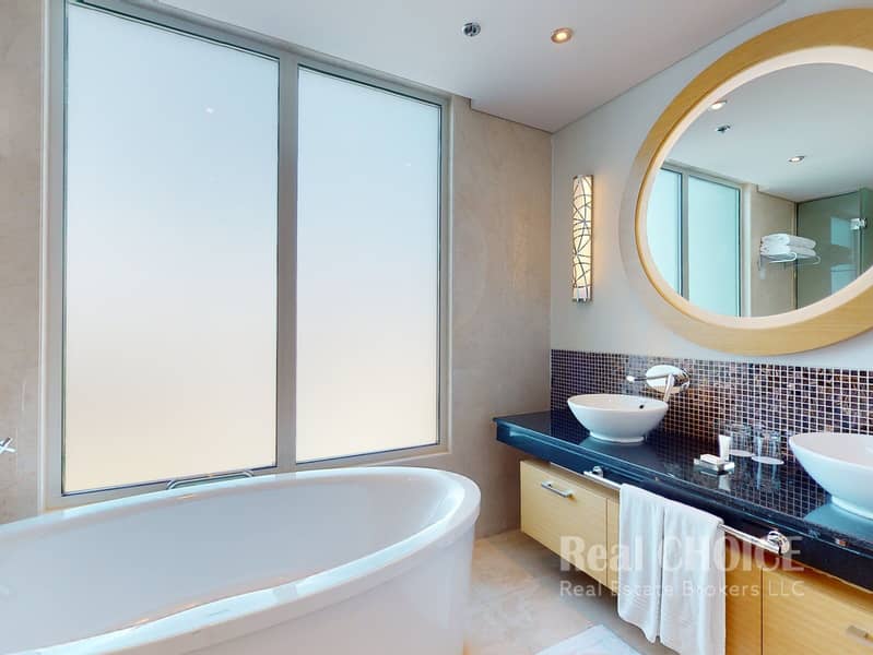 8 MEA AL JADDAF - 2BR _ MASTER BATHROOM _ PHOTO 1. jpg
