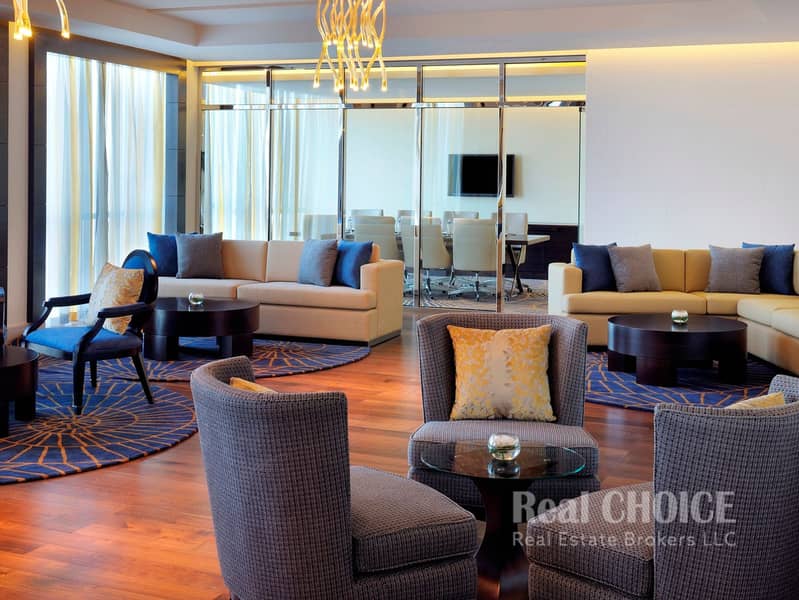 15 Executive Lounge 3. JPG