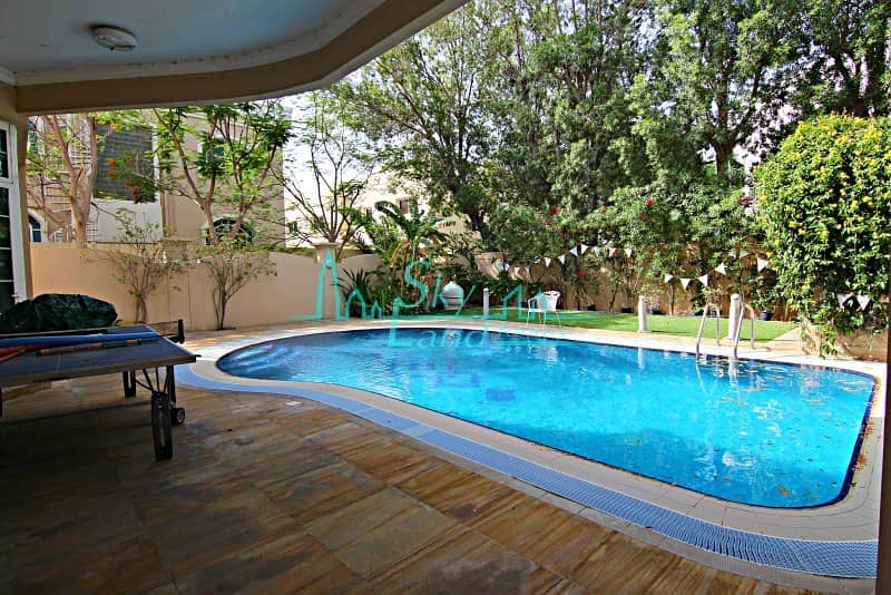 AMAZING 4BR+M VILLA WITH PRIVATE POOL AND GARDEN IN UMM SUQEIM