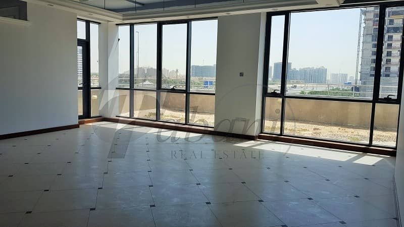 Fitted Office for rent with 3 Parking .. Fitted Office for rent with 3 Parking ..