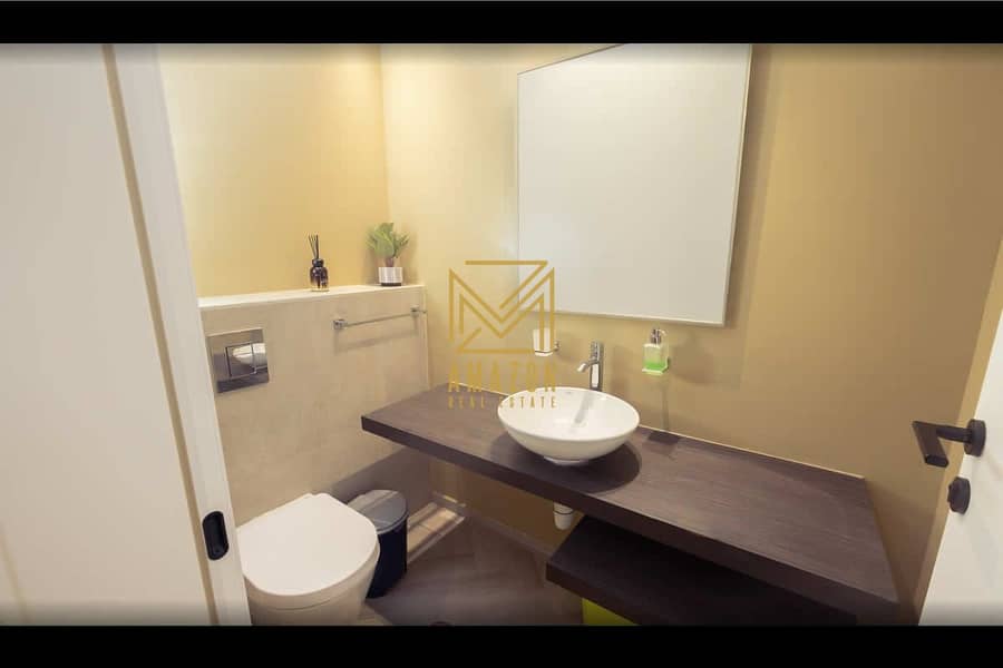 5 guest bathroom. jpg