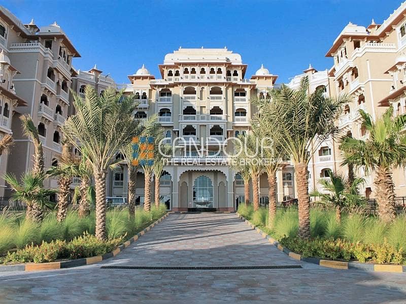 Fully furnished luxurious 1Bd Apartment in Palm Jumeirah