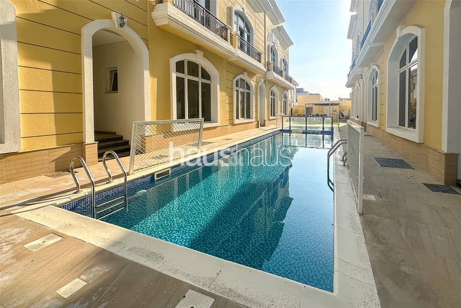 位于朱美拉住宅区,朱美拉3区 5 卧室的别墅 350000 AED - 10638106 位于朱美拉住宅区,朱美拉3区 5 卧室的别墅 350000 AED - 10638106