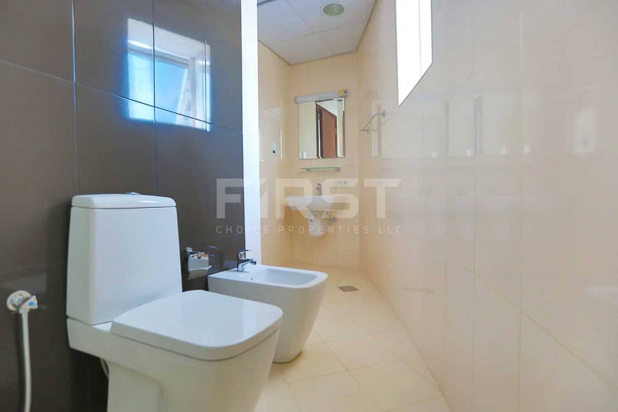 8 Internal Photo of Studio Apartment in Hydra Avenue City of Lights Al Reem Island Abu Dhabi UAE  (1). jpg