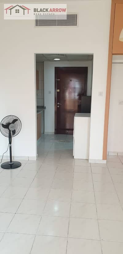Studio for Rent in International City, Dubai - c6043a94-d3eb-4fca-bfe6-a6b55afab999. jpg