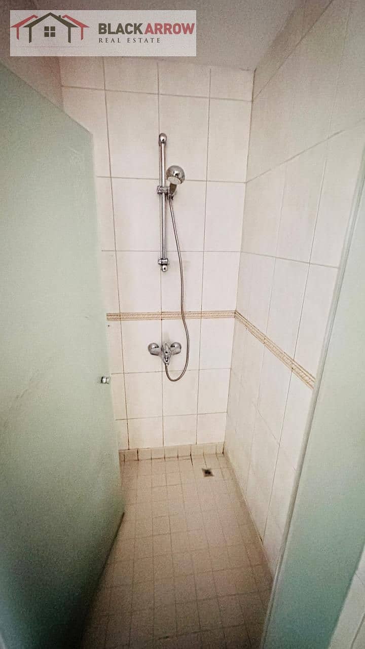 12 2ee7e27d-dd72-4049-bd62-b0c53d9115ce. jpg