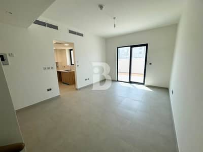 2 Bedroom Townhouse for Sale in Yas Island, Abu Dhabi - Ready for Occupancy | Single Row Townhouse