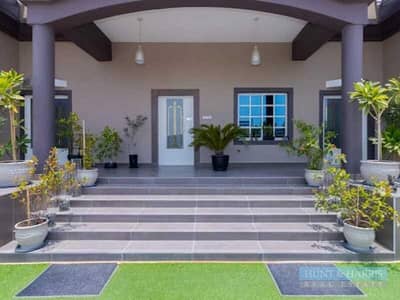 5 Bedroom Villa for Sale in Al Refaa, Ras Al Khaimah - Luxury Villa for Sale in Al Riffa - Entertainment Area and Garage