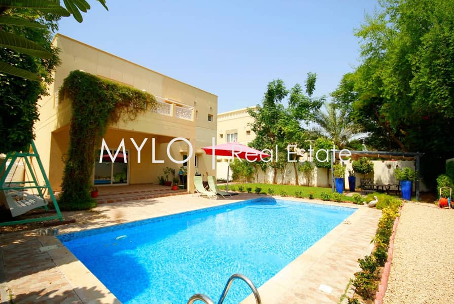 Type 14- 4 bed | Private pool | great location