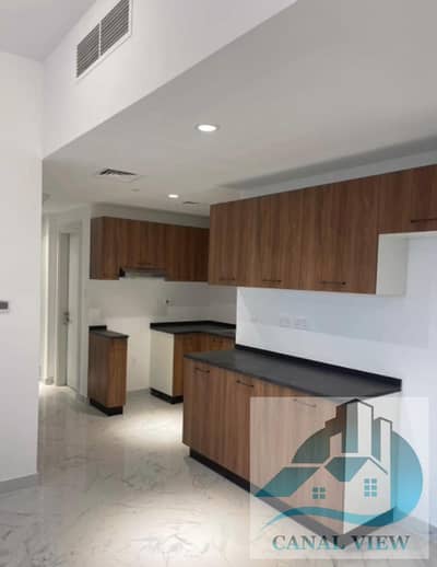 Spacious Layout 2BR with Nice View in Masdar City with All Facilities in Masdar City