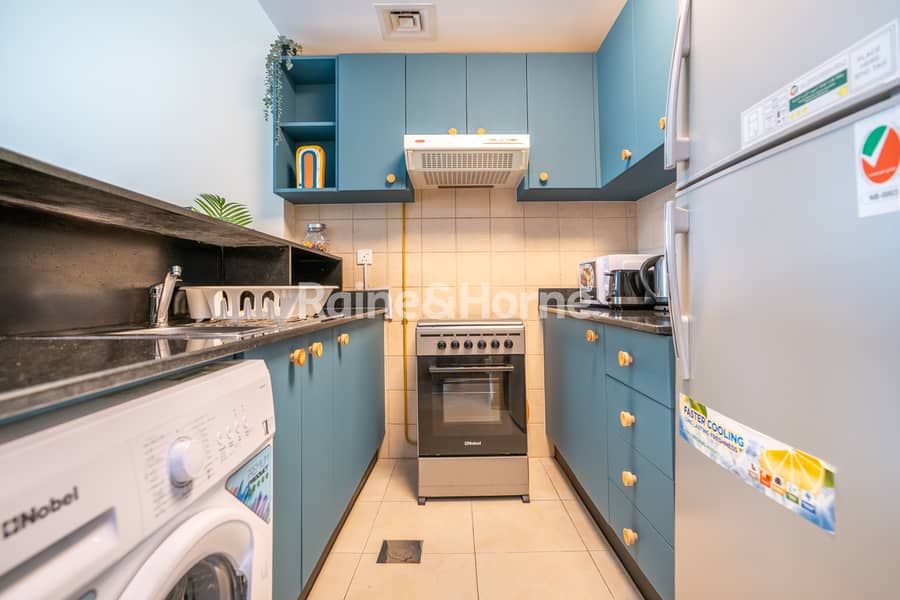 11 Studio,, Burj Al Nujum-17. jpg