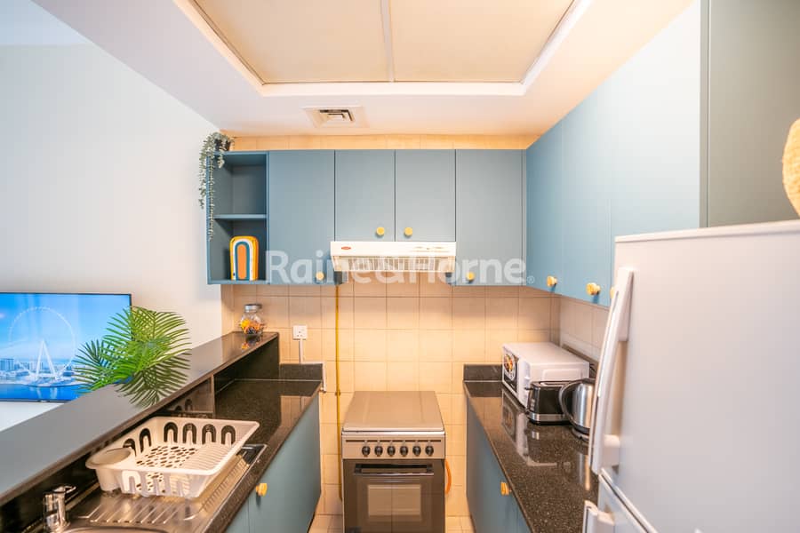 12 Studio,, Burj Al Nujum-11. jpg