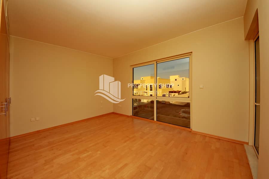 14 4-bedroom-townhouse-abu-dhabi-al-dar-al-raha-gardens-bedroom-2a. JPG