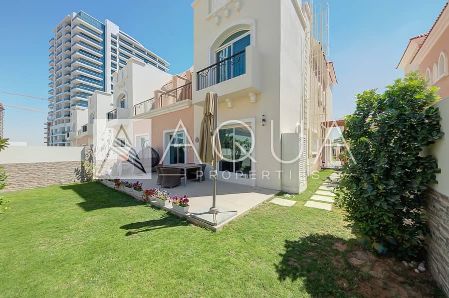 Beautiful 4 Bed Townhouse in Prime Villa