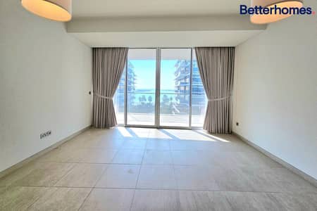 Furnished | Modern | Available 22nd Jan